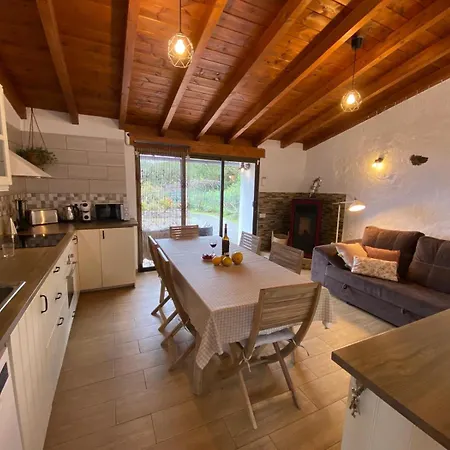 Semesterbostad Casa La Vega Rural Con Piscina, Tenerife *